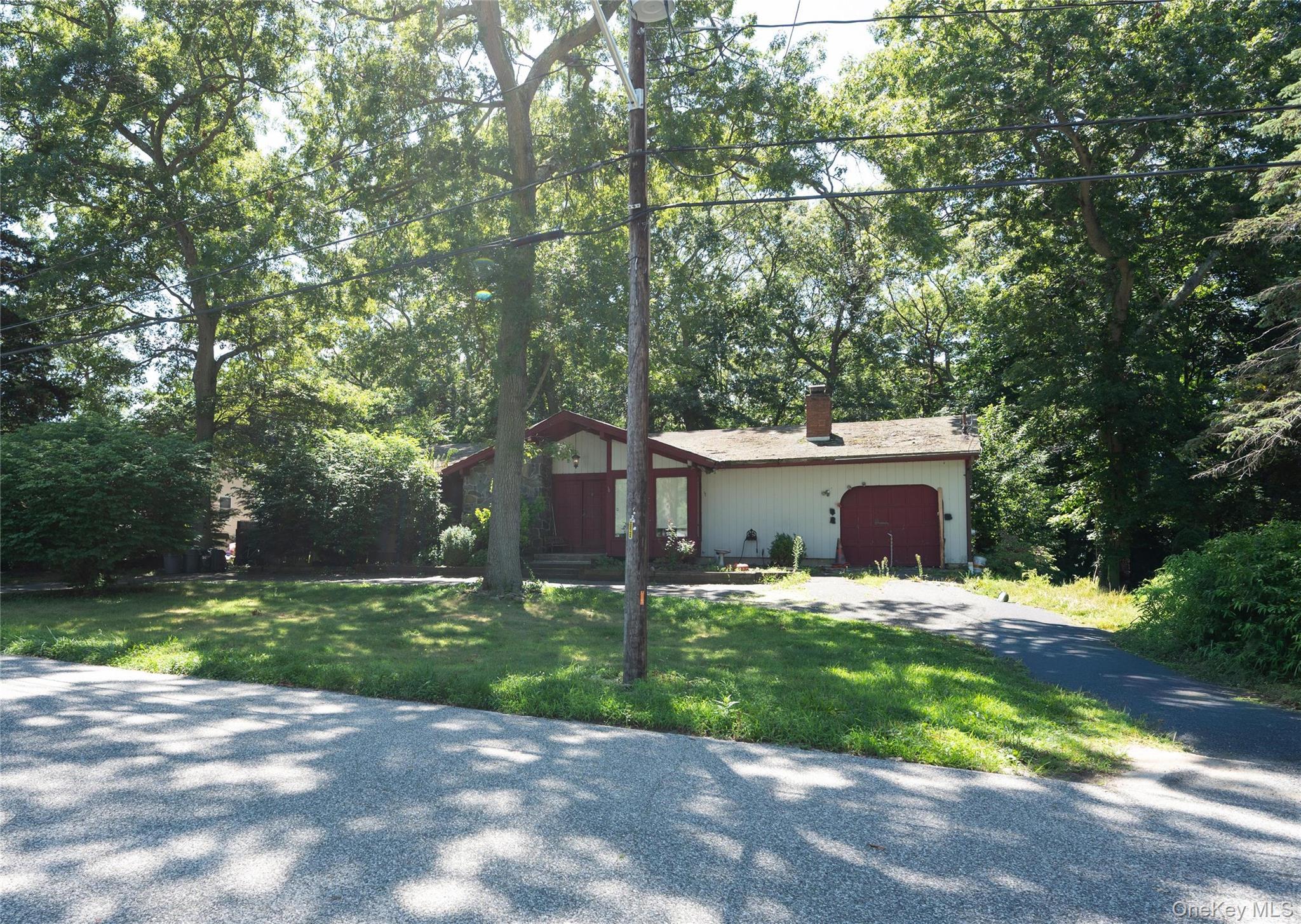 Single Family Loretta Court  Suffolk County, NY 11727, MLS-1039490-3