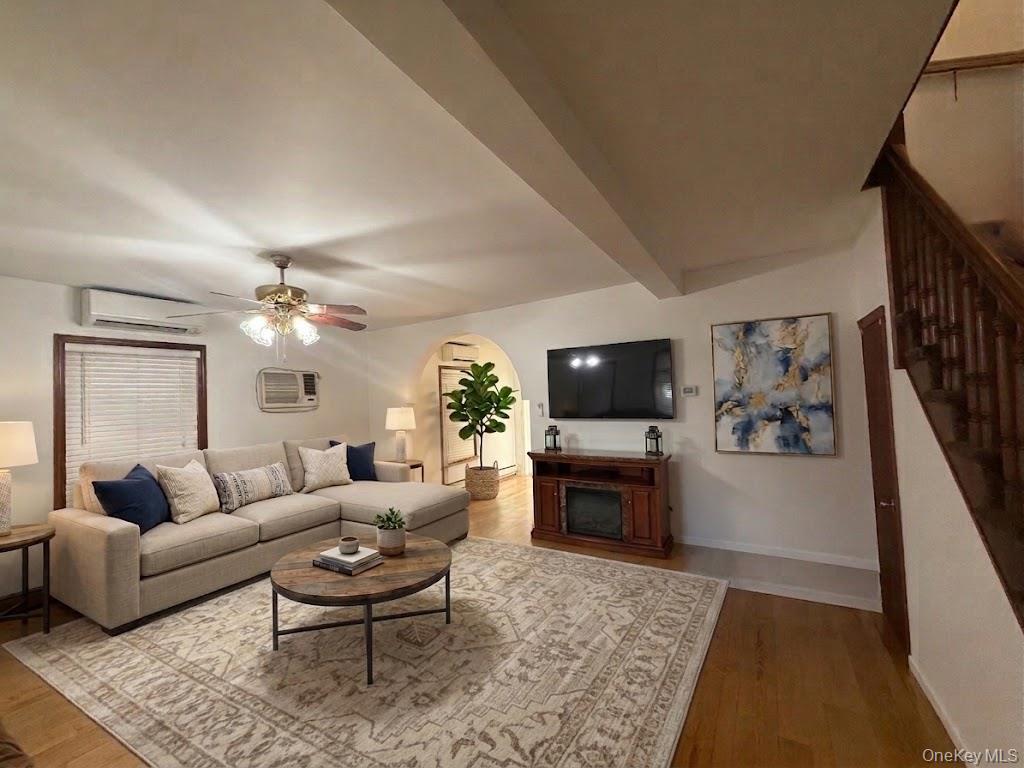 Single Family Hone Avenue Bronx, NY 10461, MLS-1039504-4