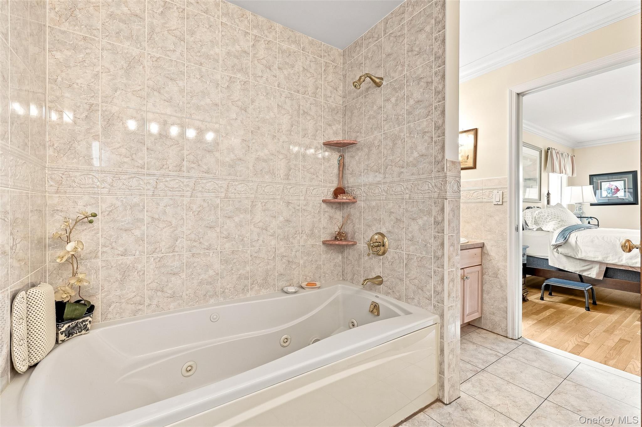 Single Family Overbrook Street  Queens, NY 11362, MLS-1039513-16