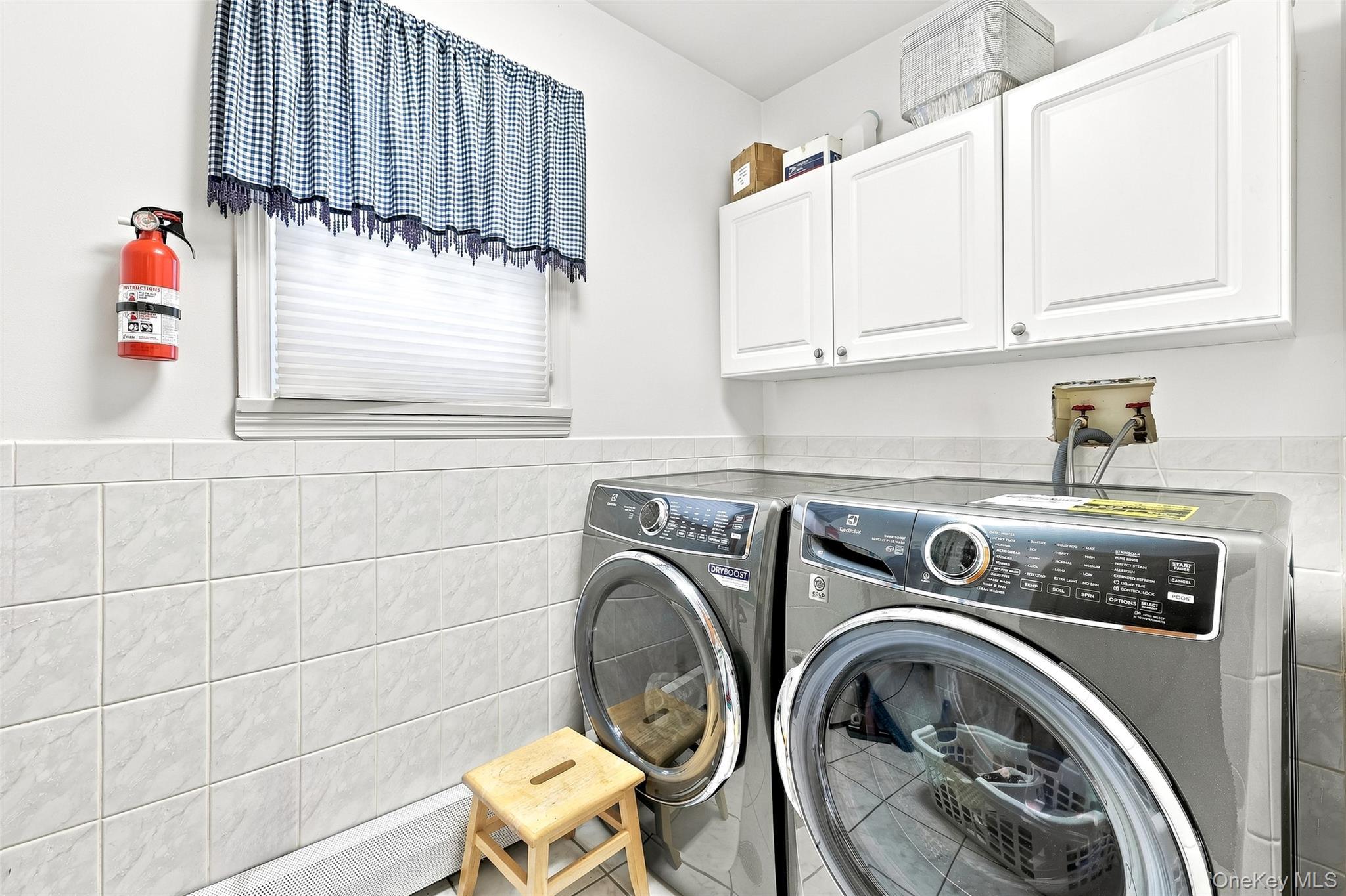 Single Family Overbrook Street  Queens, NY 11362, MLS-1039513-33