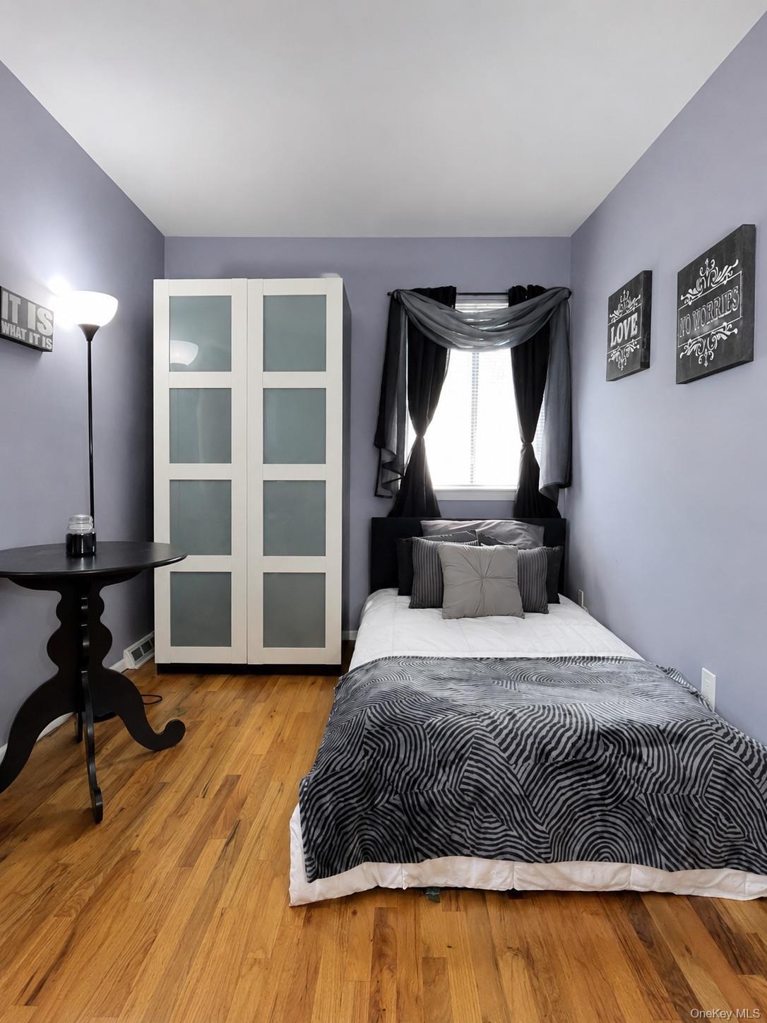 Single Family Mac Donough Place  Bronx, NY 10465, MLS-1039516-19