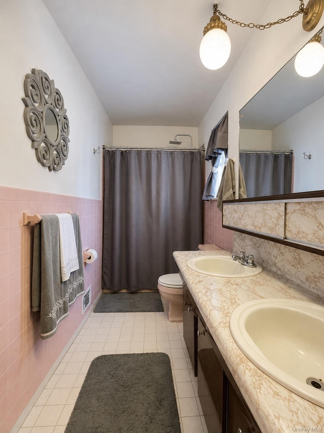 Single Family Mac Donough Place  Bronx, NY 10465, MLS-1039516-22