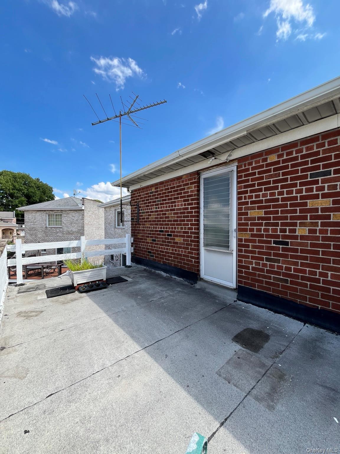 Single Family Mac Donough Place  Bronx, NY 10465, MLS-1039516-28