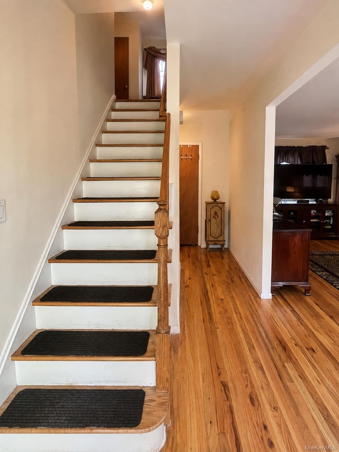 Single Family Mac Donough Place  Bronx, NY 10465, MLS-1039516-5