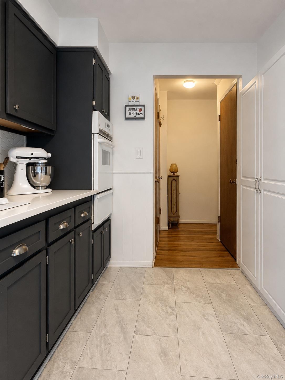 Single Family Mac Donough Place  Bronx, NY 10465, MLS-1039516-6