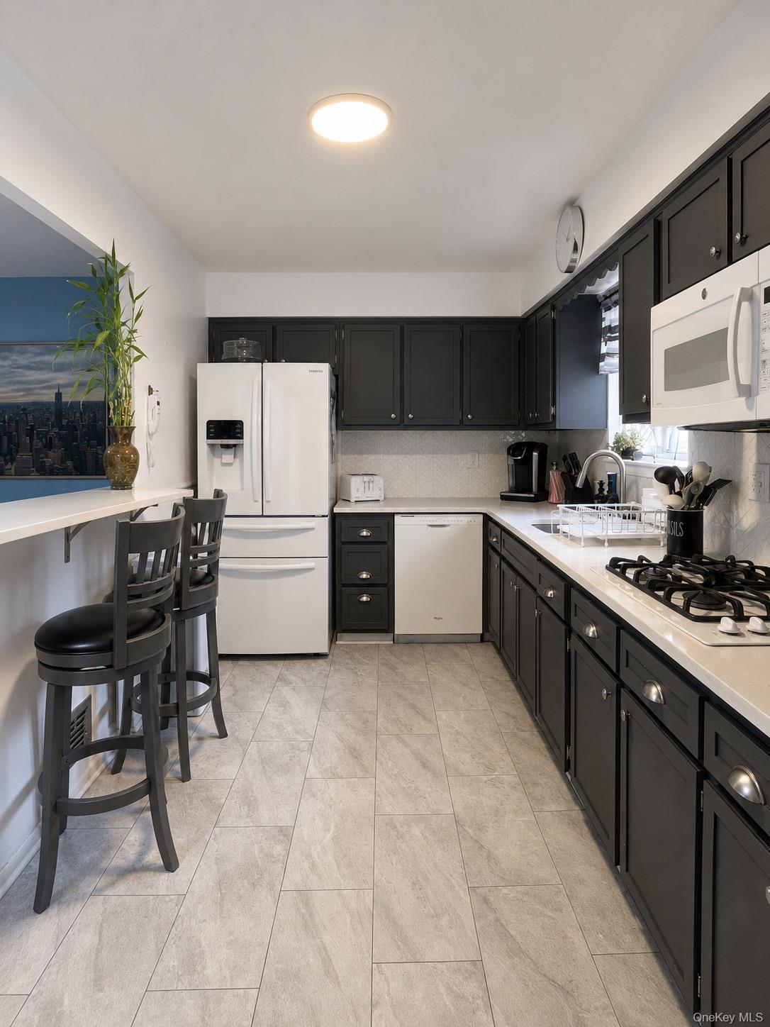 Single Family Mac Donough Place  Bronx, NY 10465, MLS-1039516-7