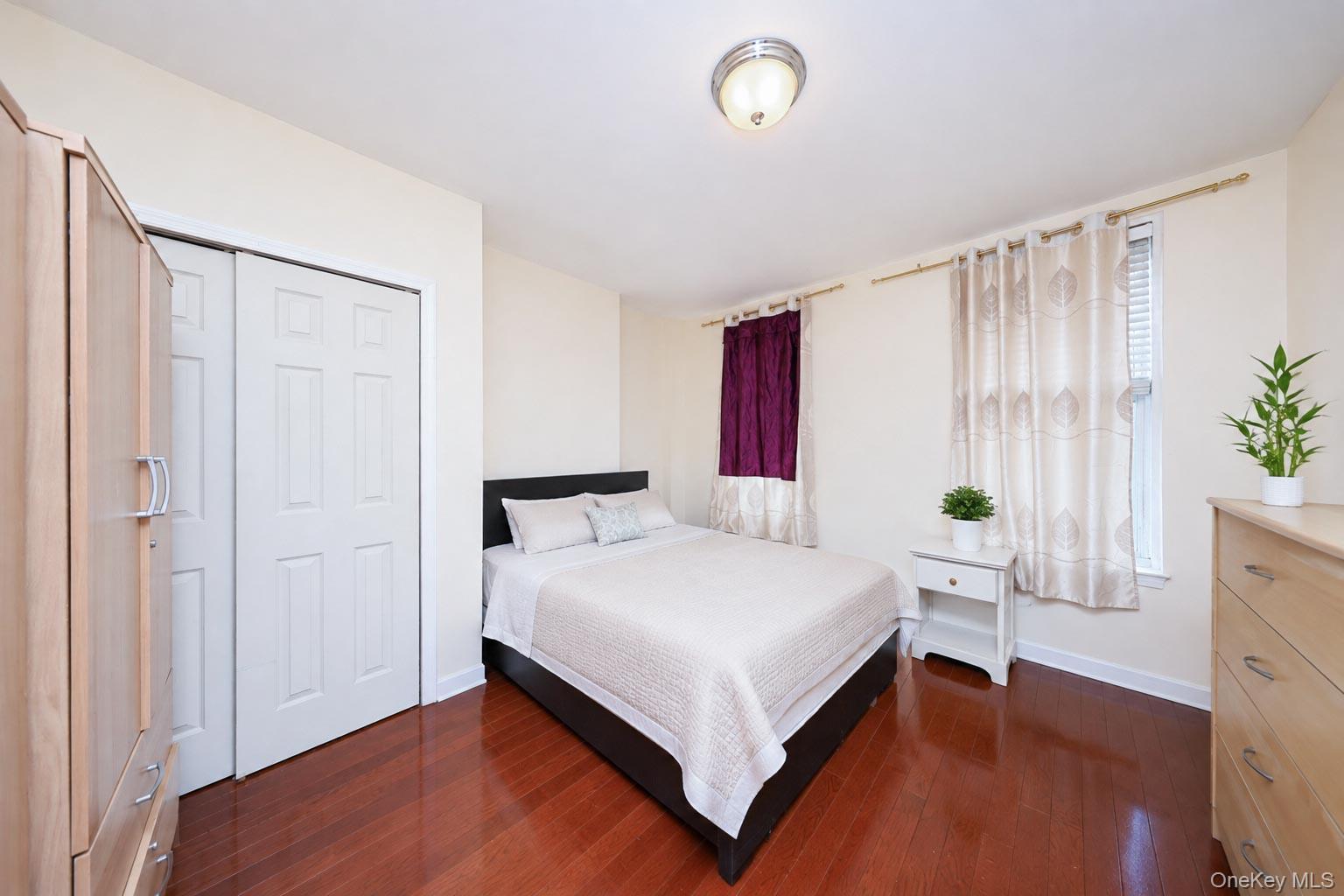 Single Family 86th Drive  Queens, NY 11421, MLS-1039522-15