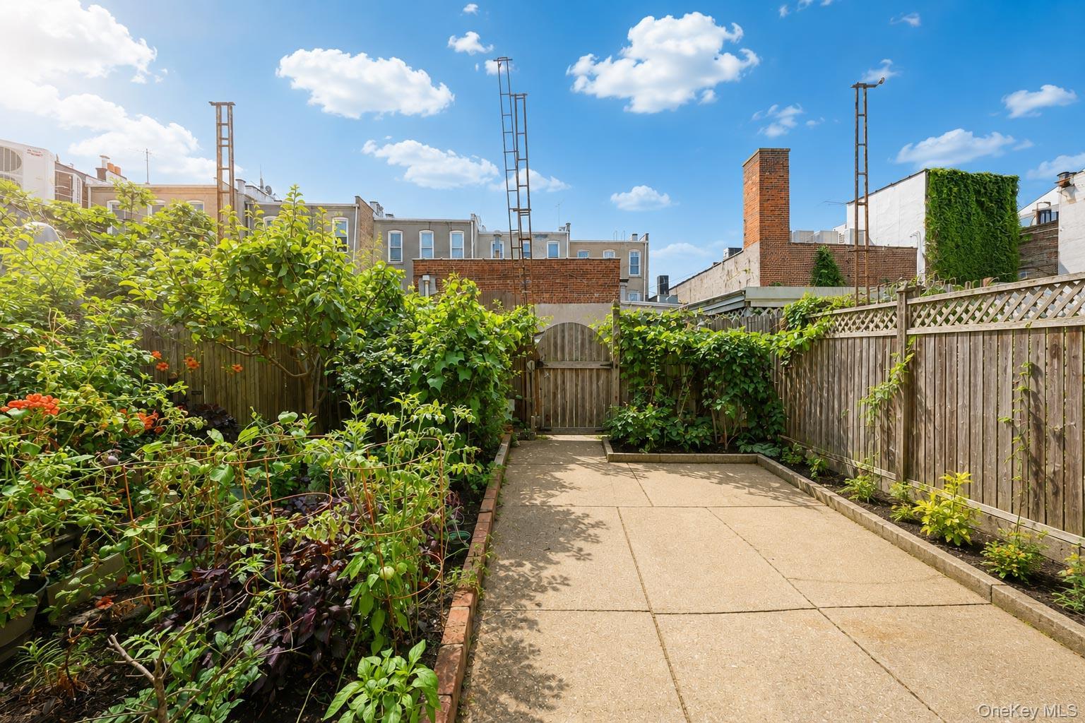 Single Family 86th Drive  Queens, NY 11421, MLS-1039522-26