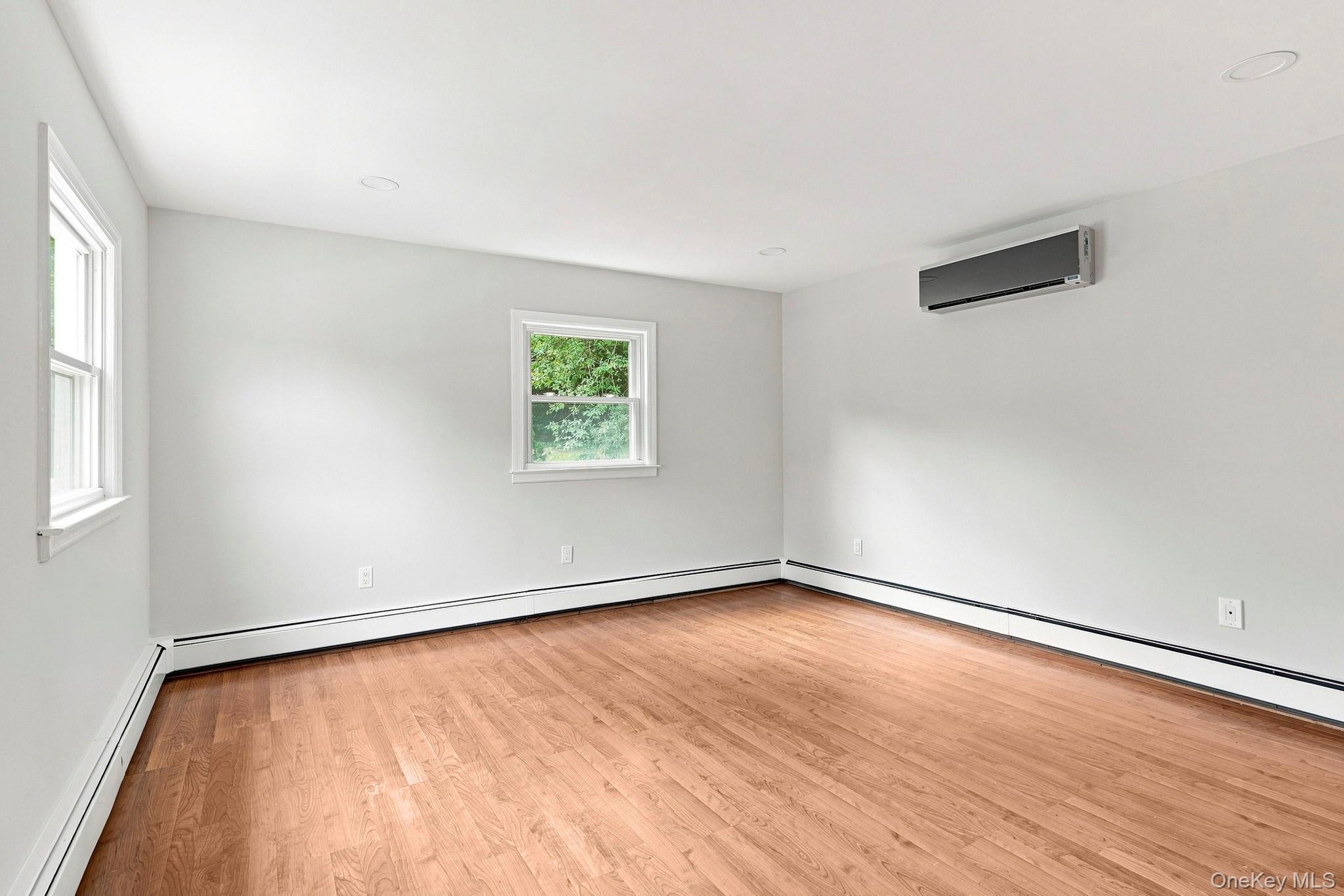 Single Family Greenvale Circle  Westchester County, NY 10607, MLS-1039523-15
