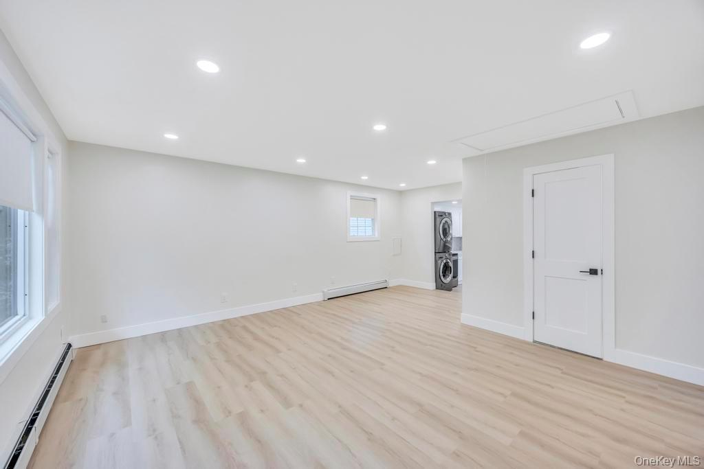 Single Family Ormond Avenue Suffolk County, NY 11784, MLS-1039541-15