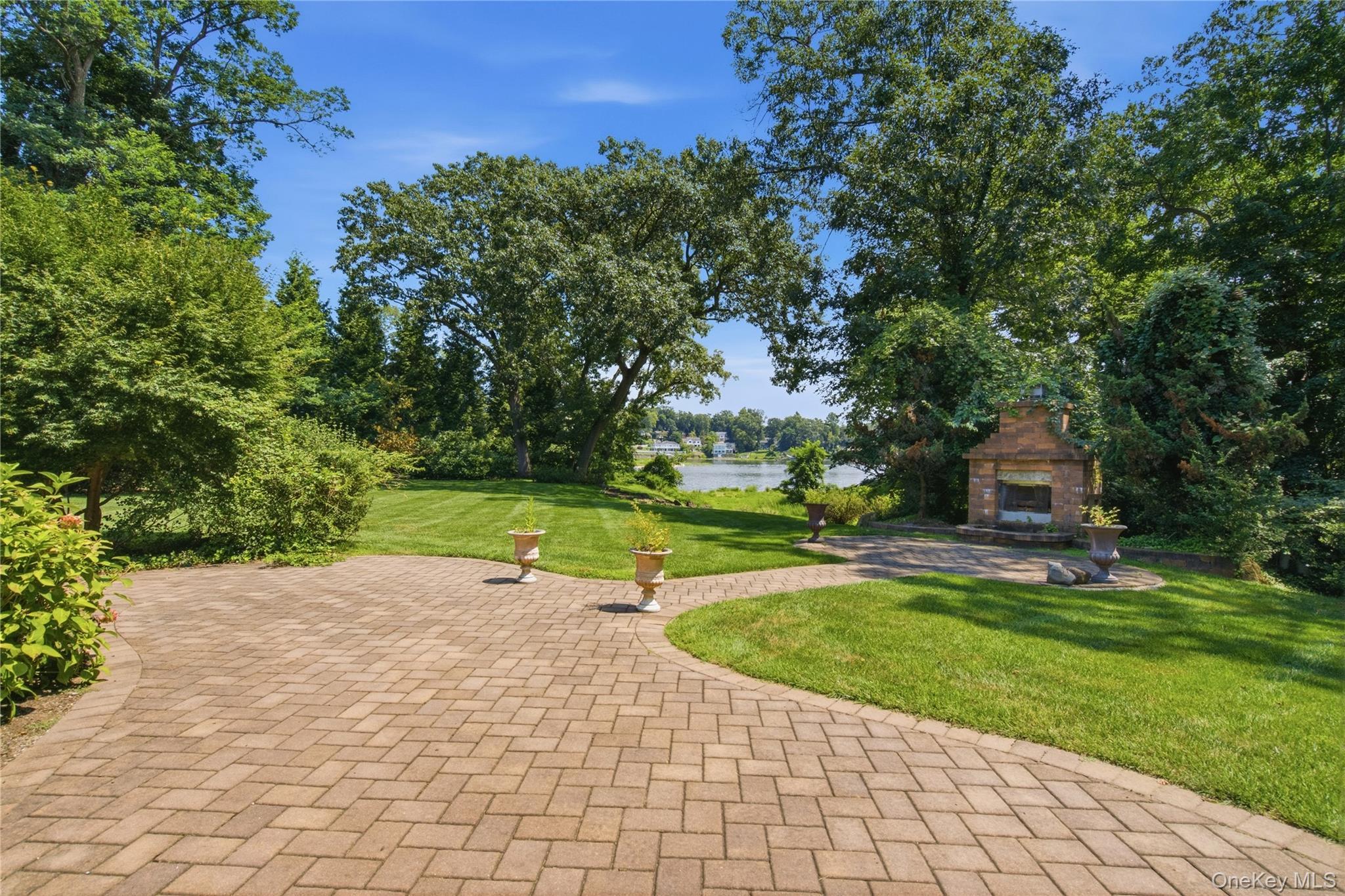 Single Family Lighthouse Point  Suffolk County, NY 11743, MLS-1039565-27
