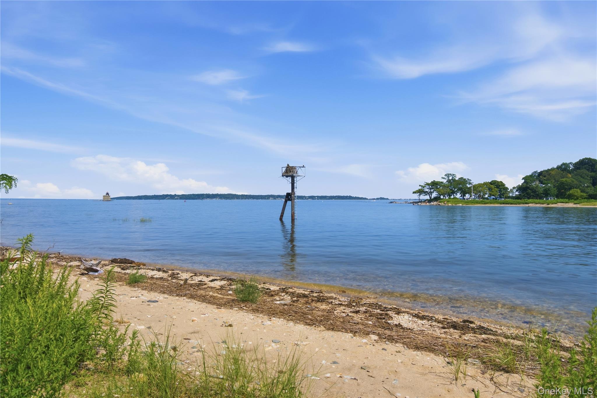 Single Family Lighthouse Point  Suffolk County, NY 11743, MLS-1039565-33