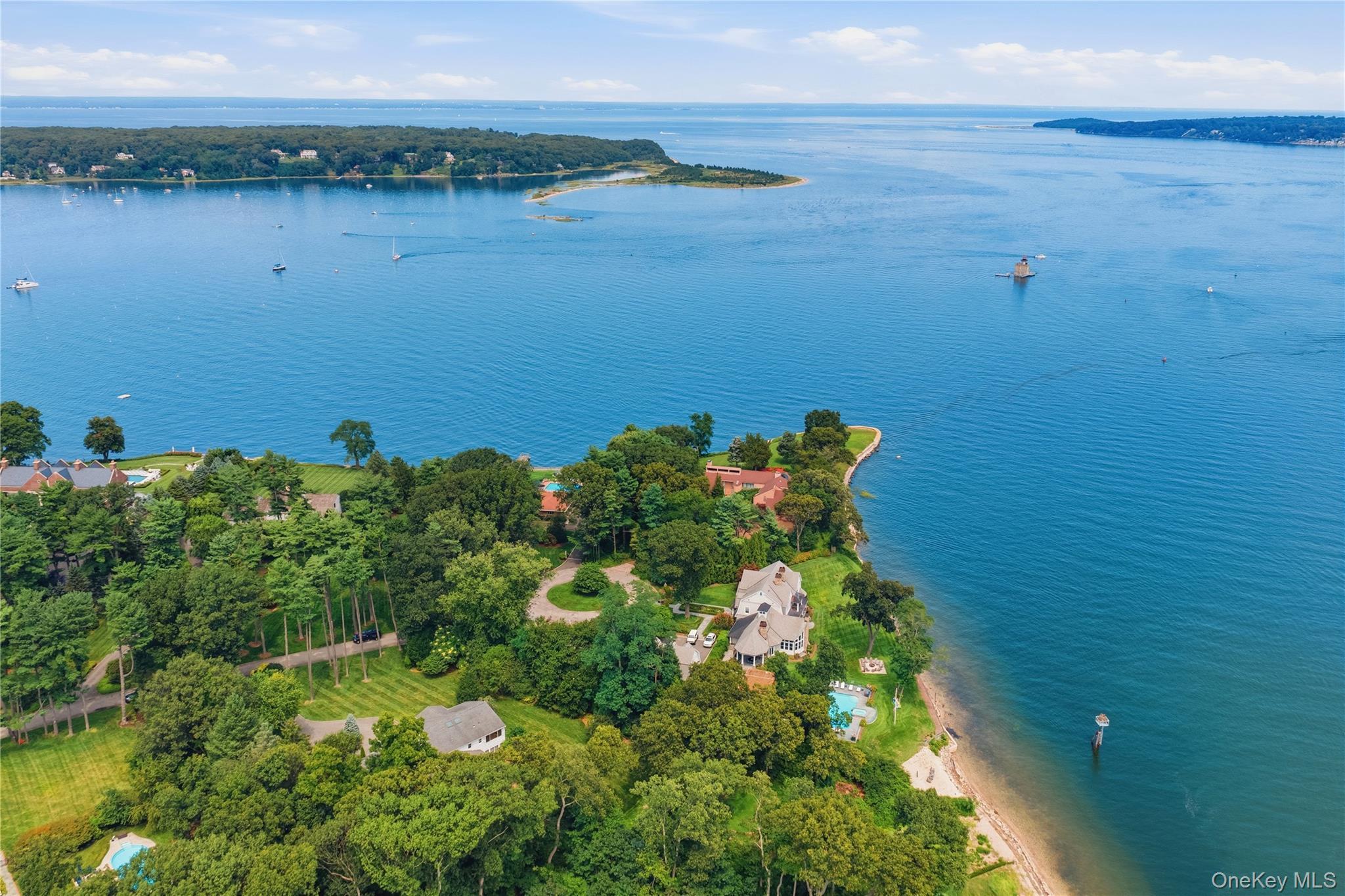 Single Family Lighthouse Point  Suffolk County, NY 11743, MLS-1039565-35