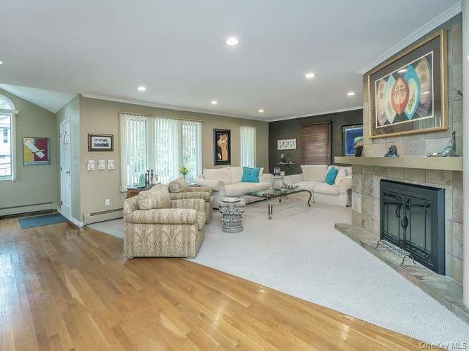 Single Family Woodland Avenue Nassau County, NY 11547, MLS-1039571-4