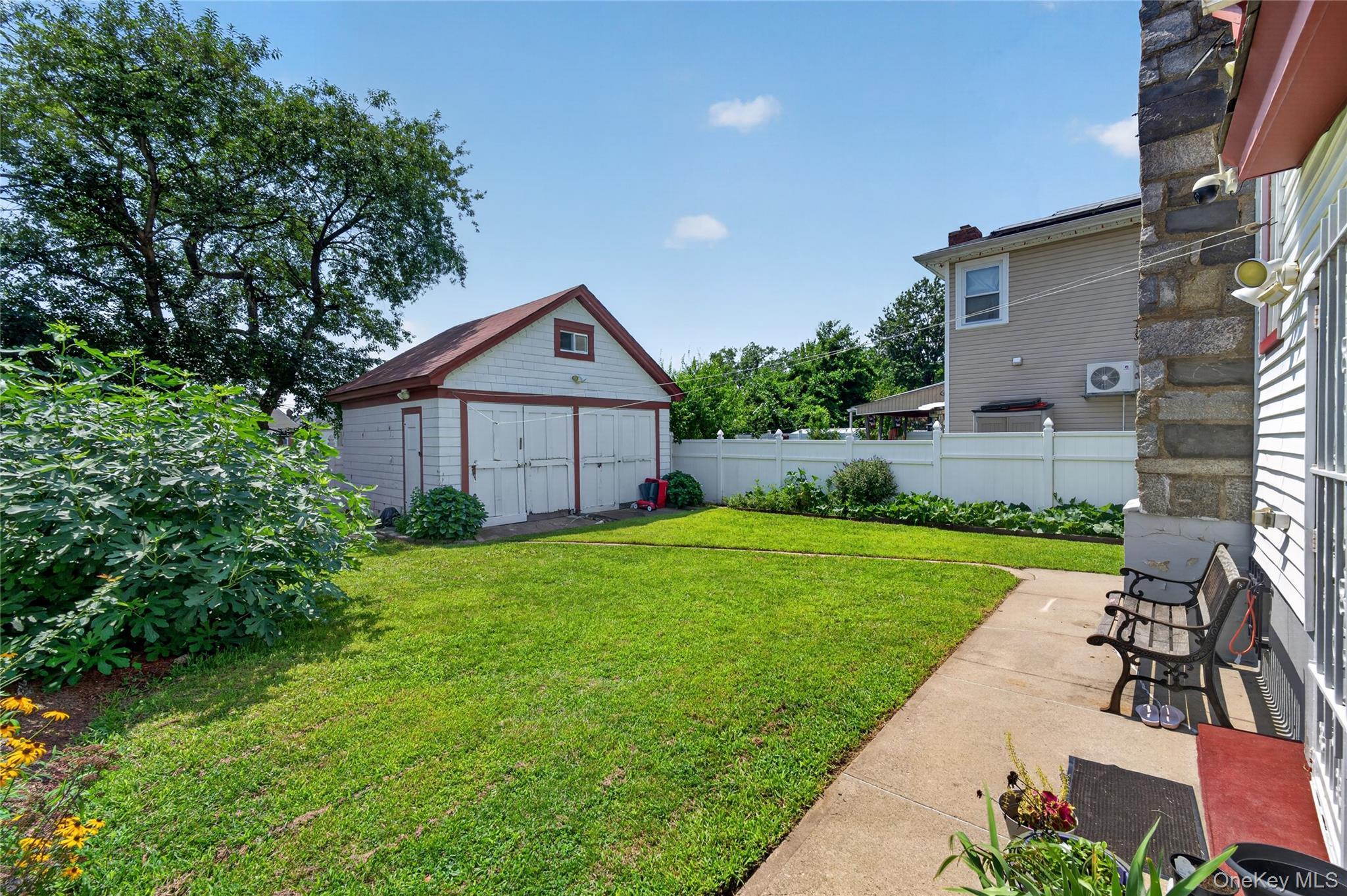 Single Family 110th Avenue Queens, NY 11429, MLS-1039579-25