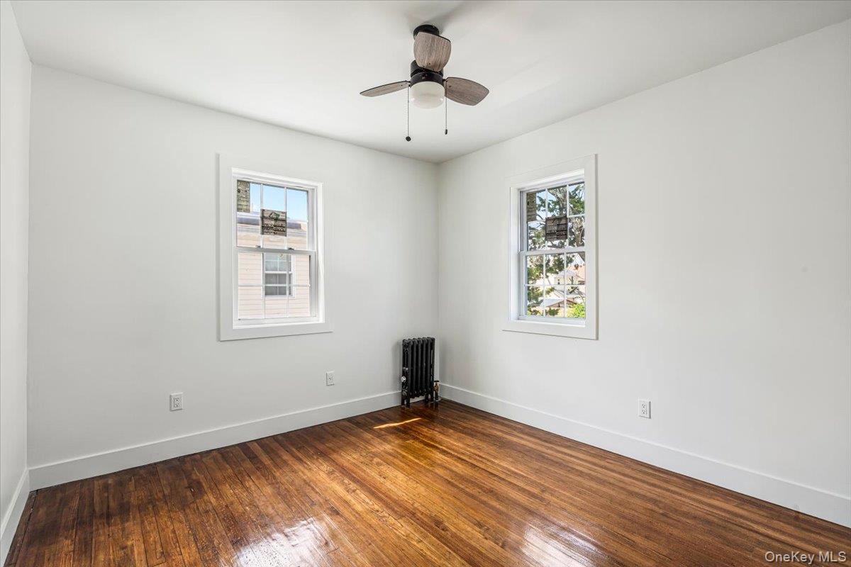 Single Family 222nd Street  Queens, NY 11413, MLS-1039590-17