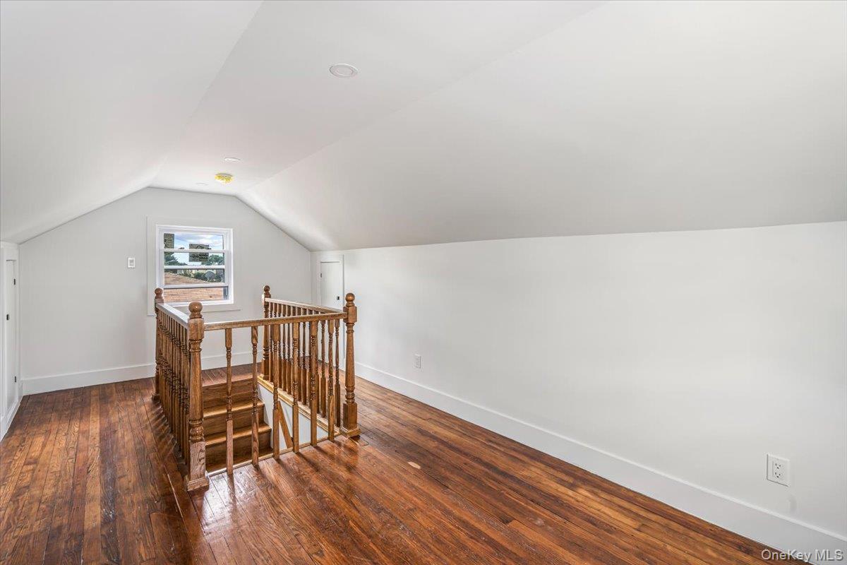 Single Family 222nd Street  Queens, NY 11413, MLS-1039590-20