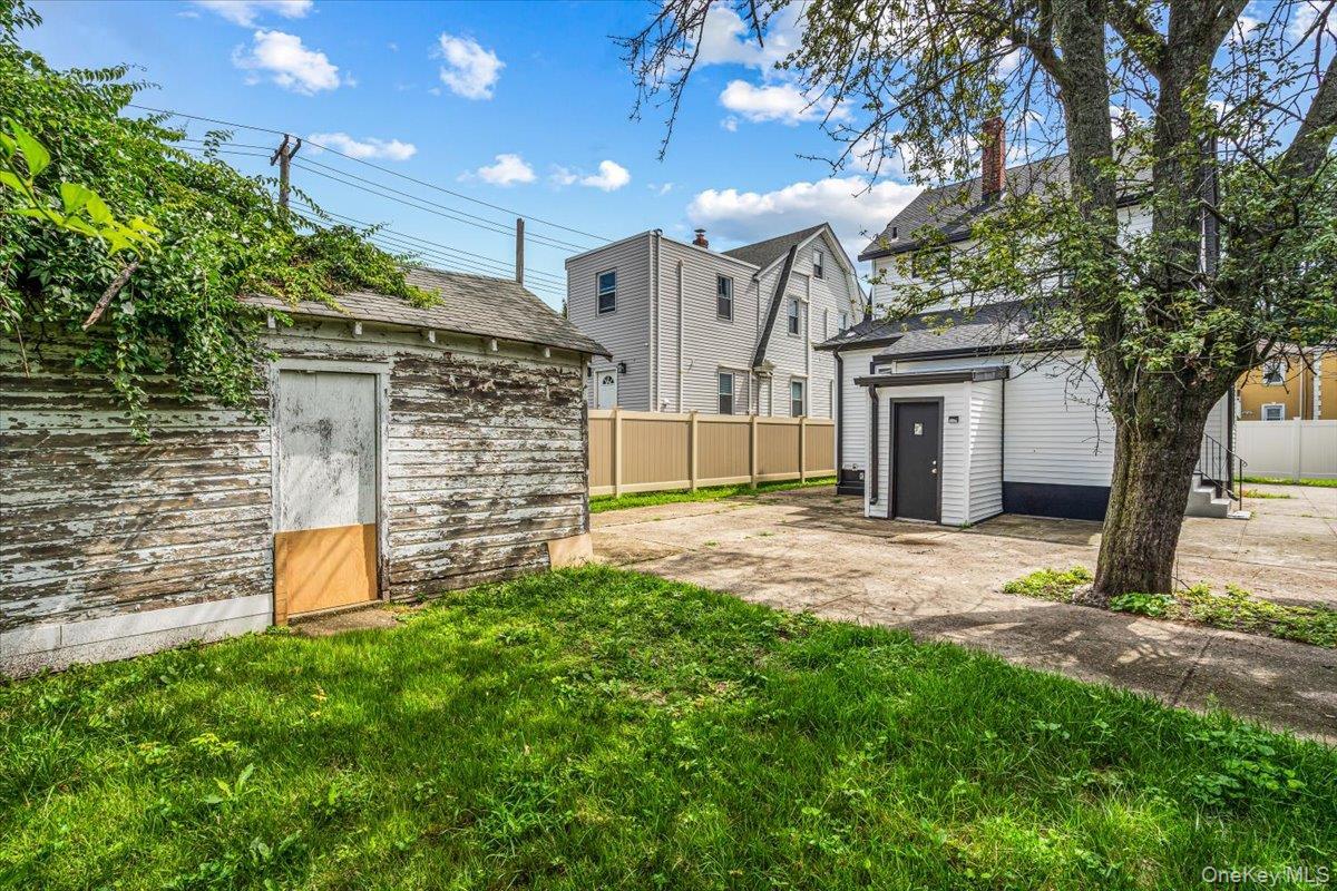 Single Family 222nd Street  Queens, NY 11413, MLS-1039590-26