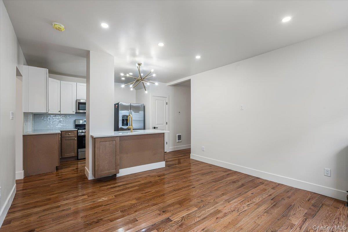 Single Family 222nd Street  Queens, NY 11413, MLS-1039590-4