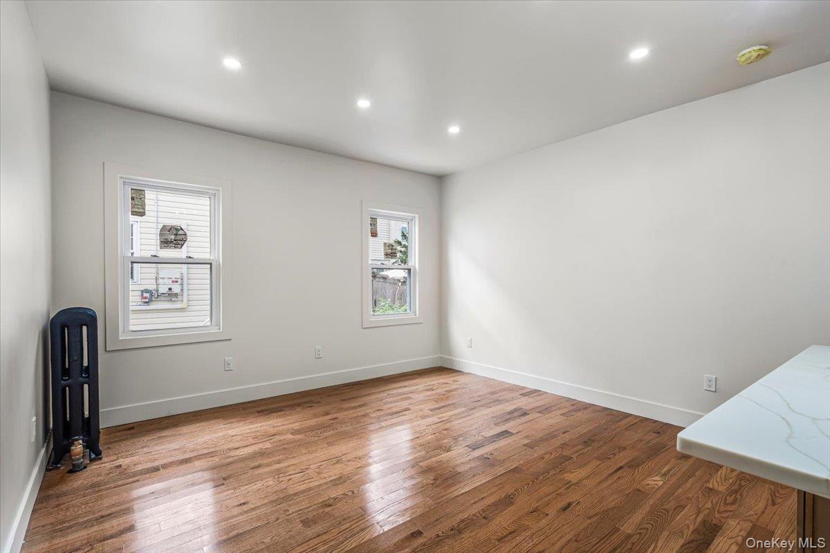 Single Family 222nd Street  Queens, NY 11413, MLS-1039590-5