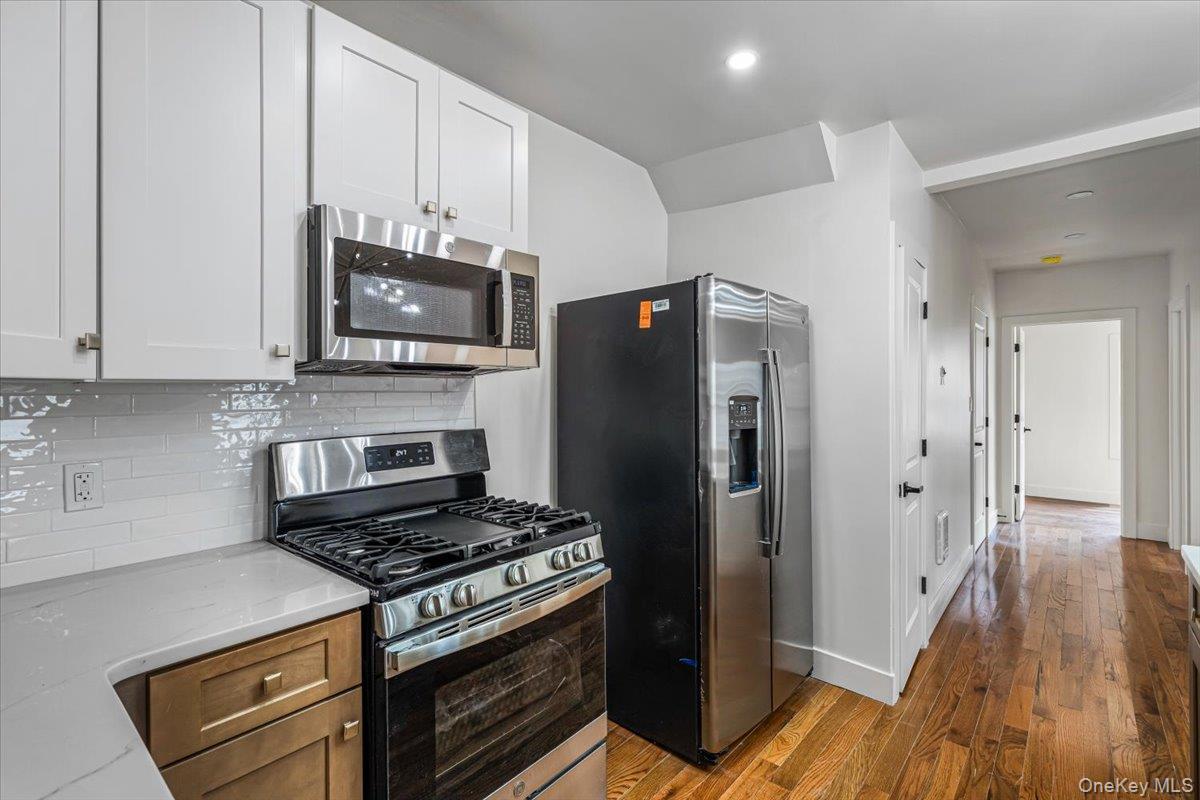 Single Family 222nd Street  Queens, NY 11413, MLS-1039590-8