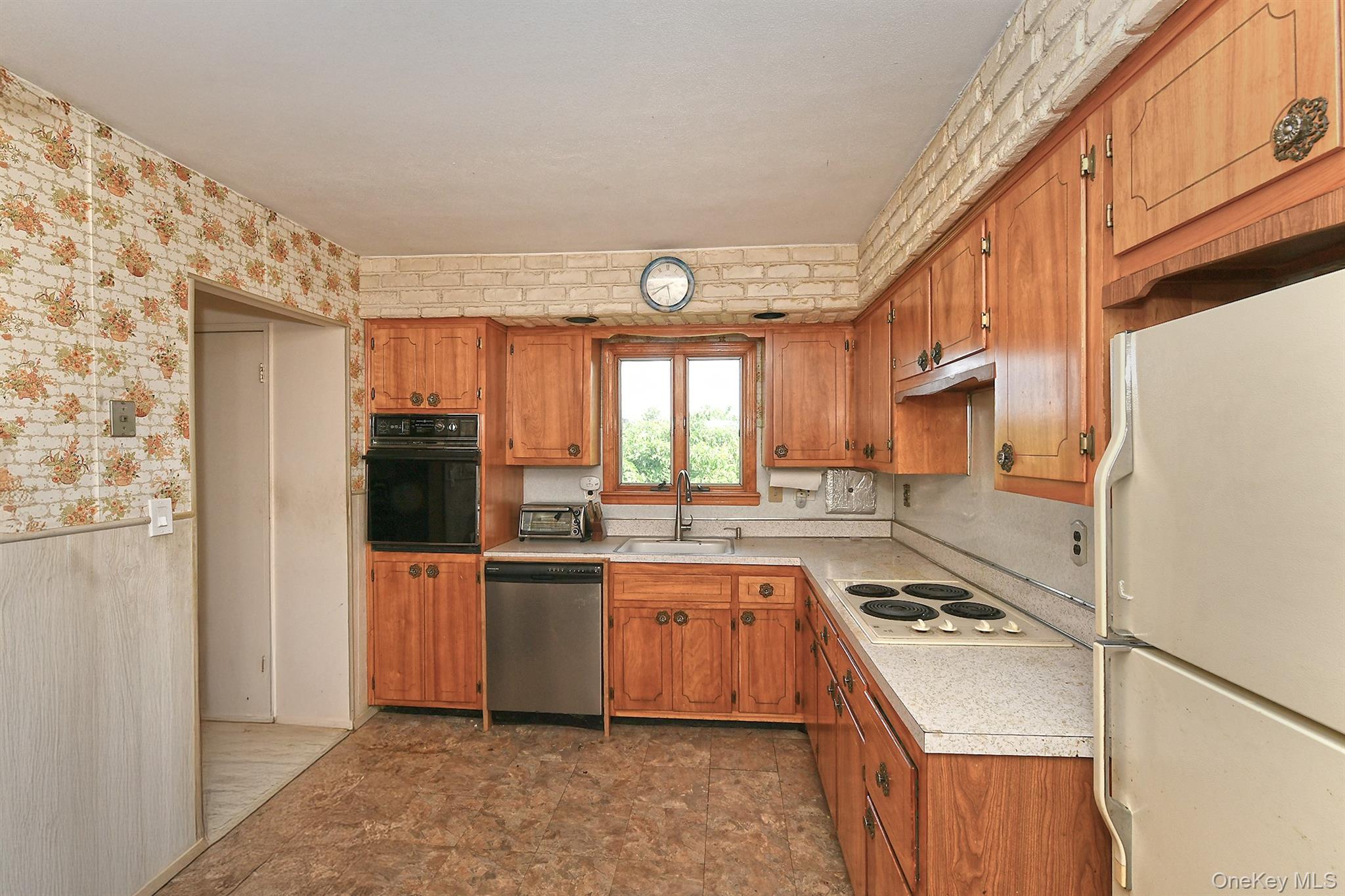 Single Family Meadowbrook Road Nassau County, NY 11566, MLS-1039593-10