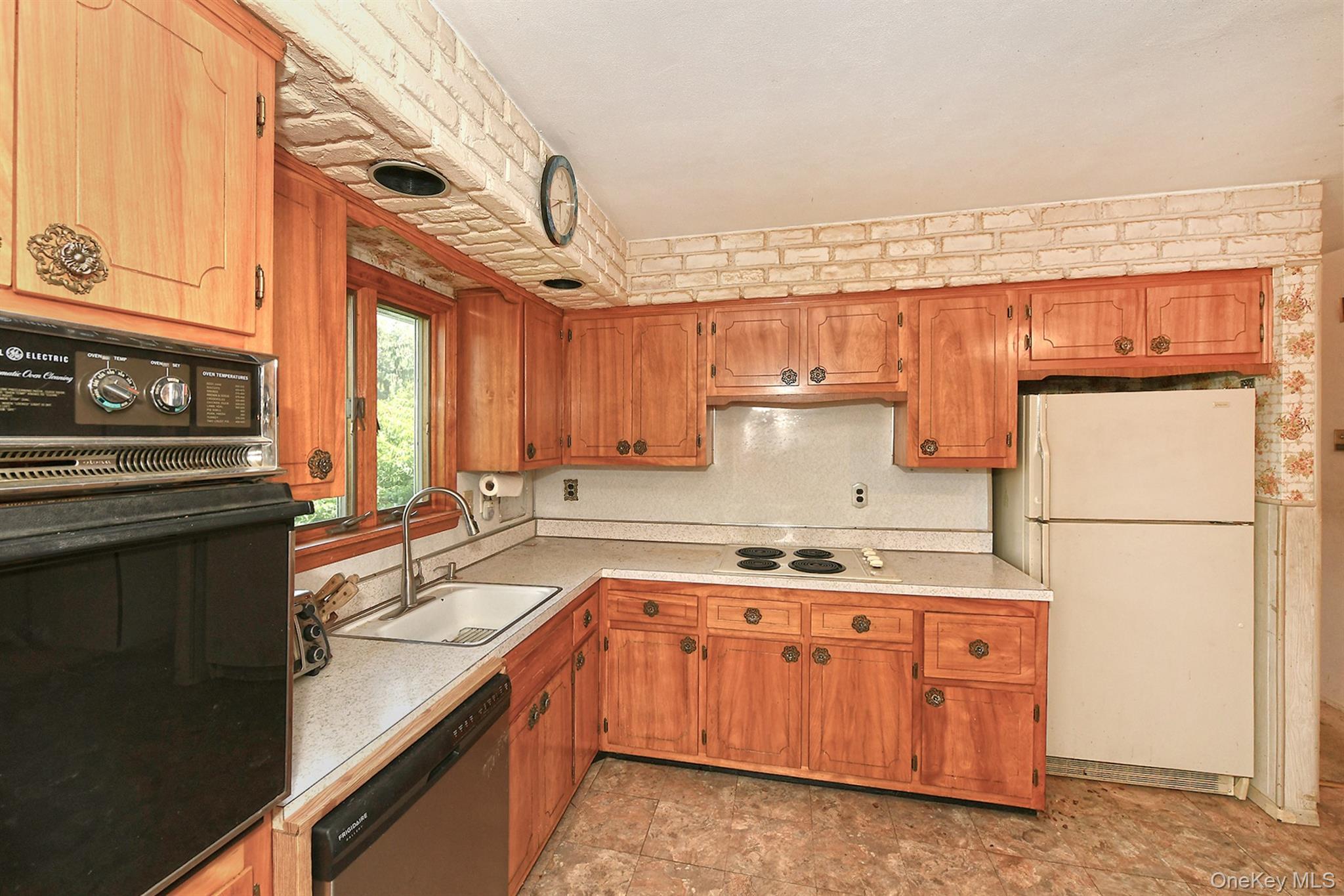 Single Family Meadowbrook Road Nassau County, NY 11566, MLS-1039593-9
