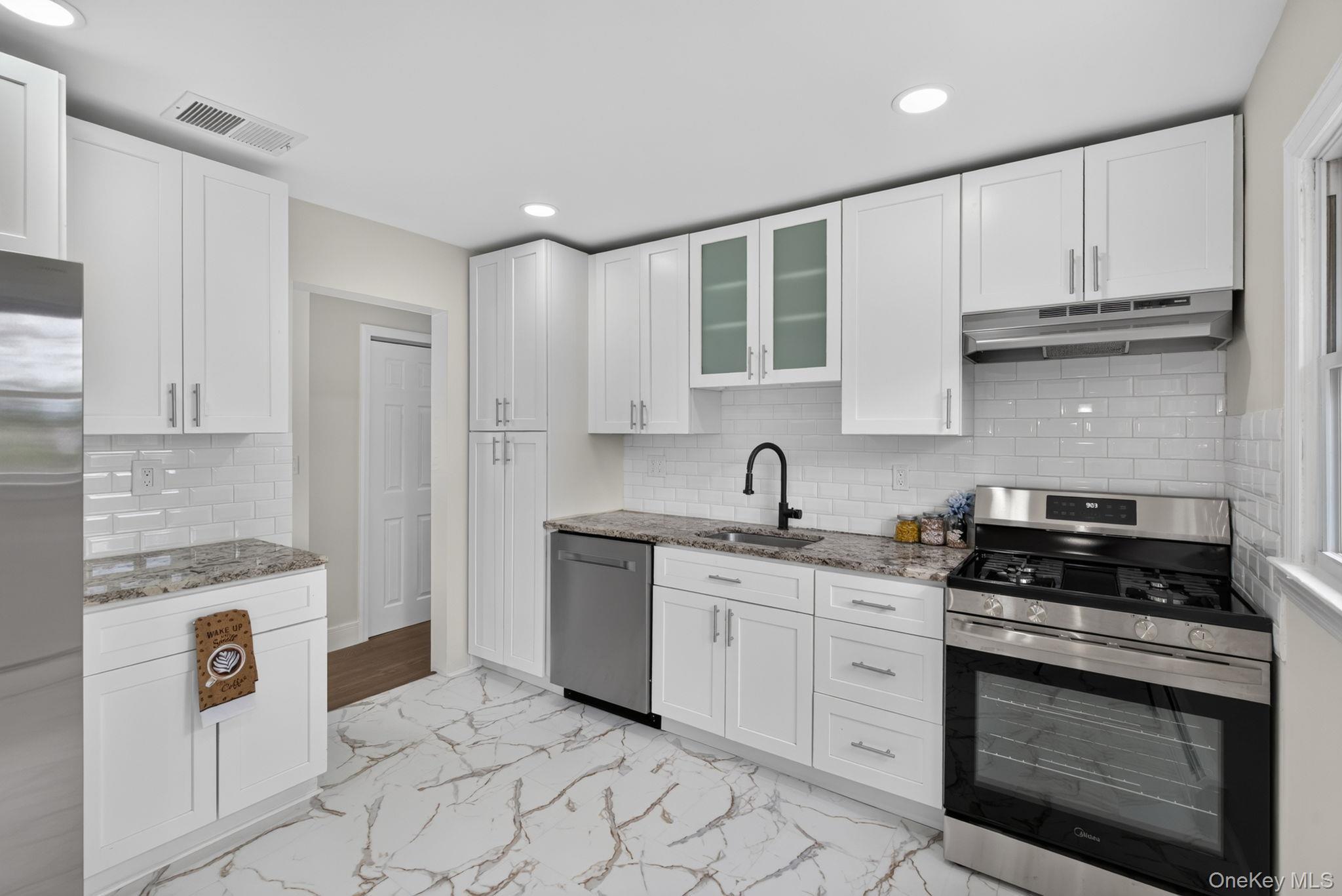 Single Family Lester Drive Rockland County, NY 10983, MLS-1039607-10