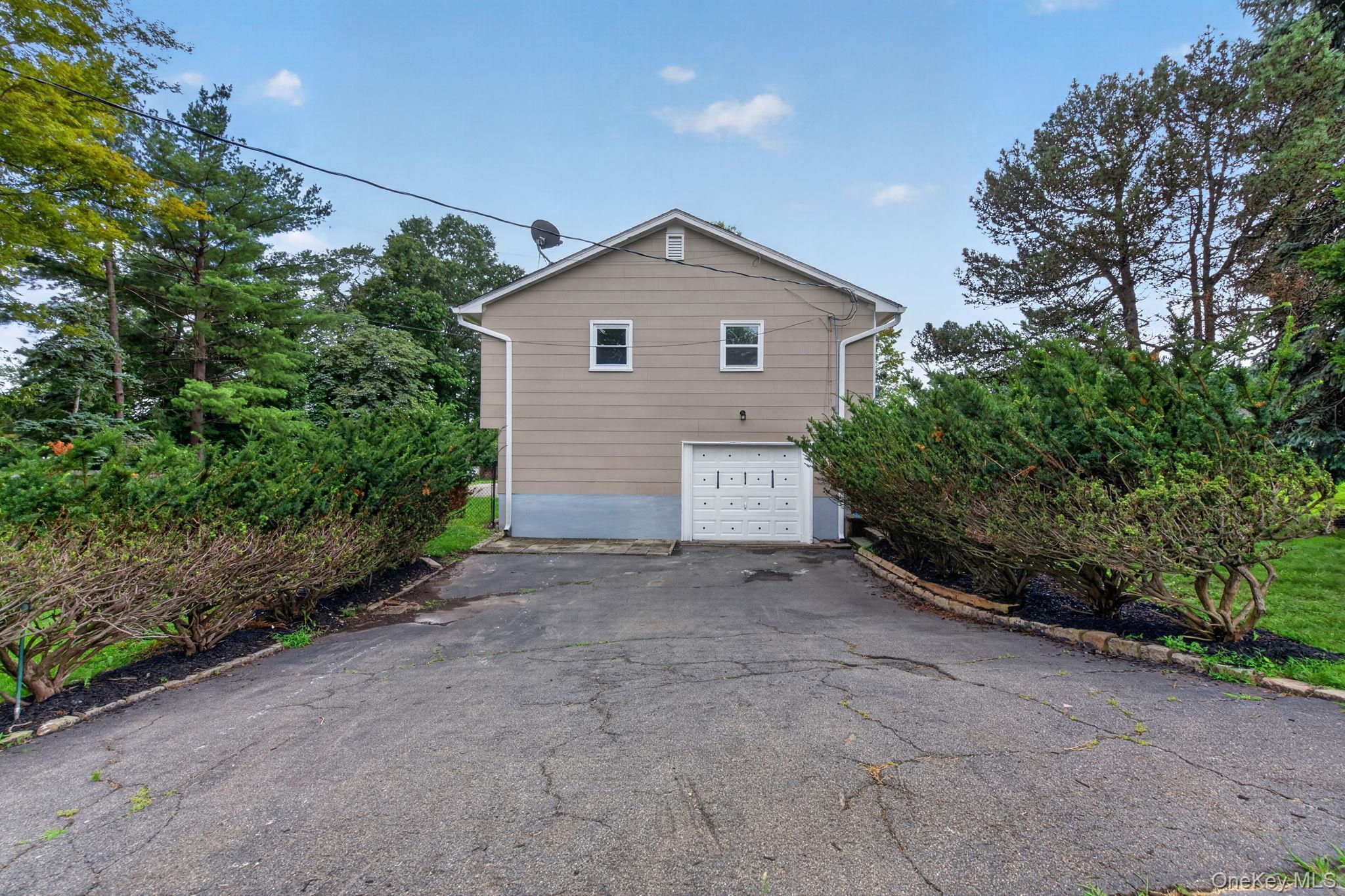 Single Family Lester Drive Rockland County, NY 10983, MLS-1039607-35