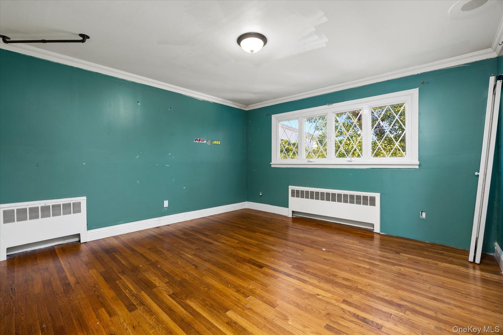 Single Family Perkins Avenue  Nassau County, NY 11572, MLS-1039609-11
