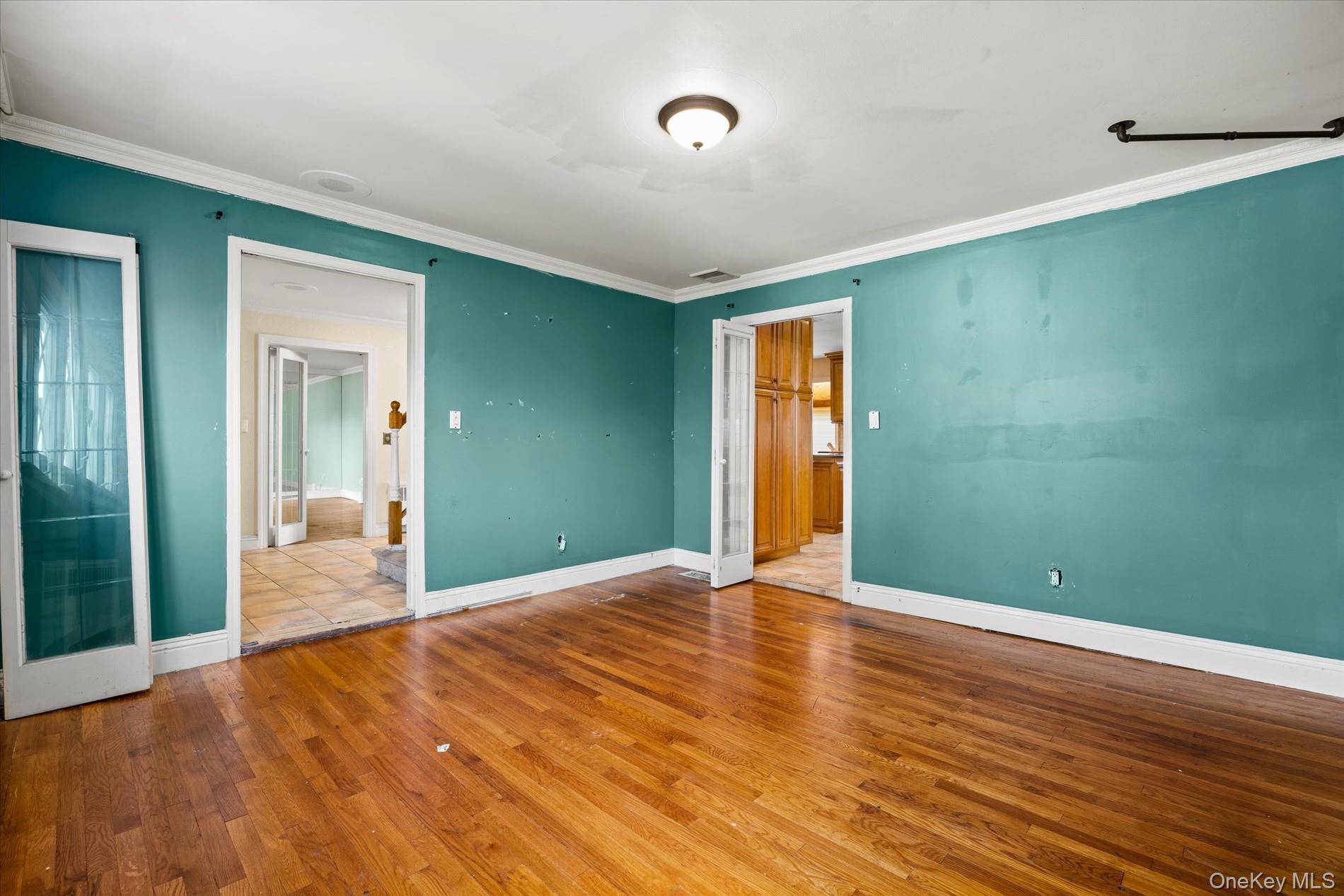 Single Family Perkins Avenue  Nassau County, NY 11572, MLS-1039609-12