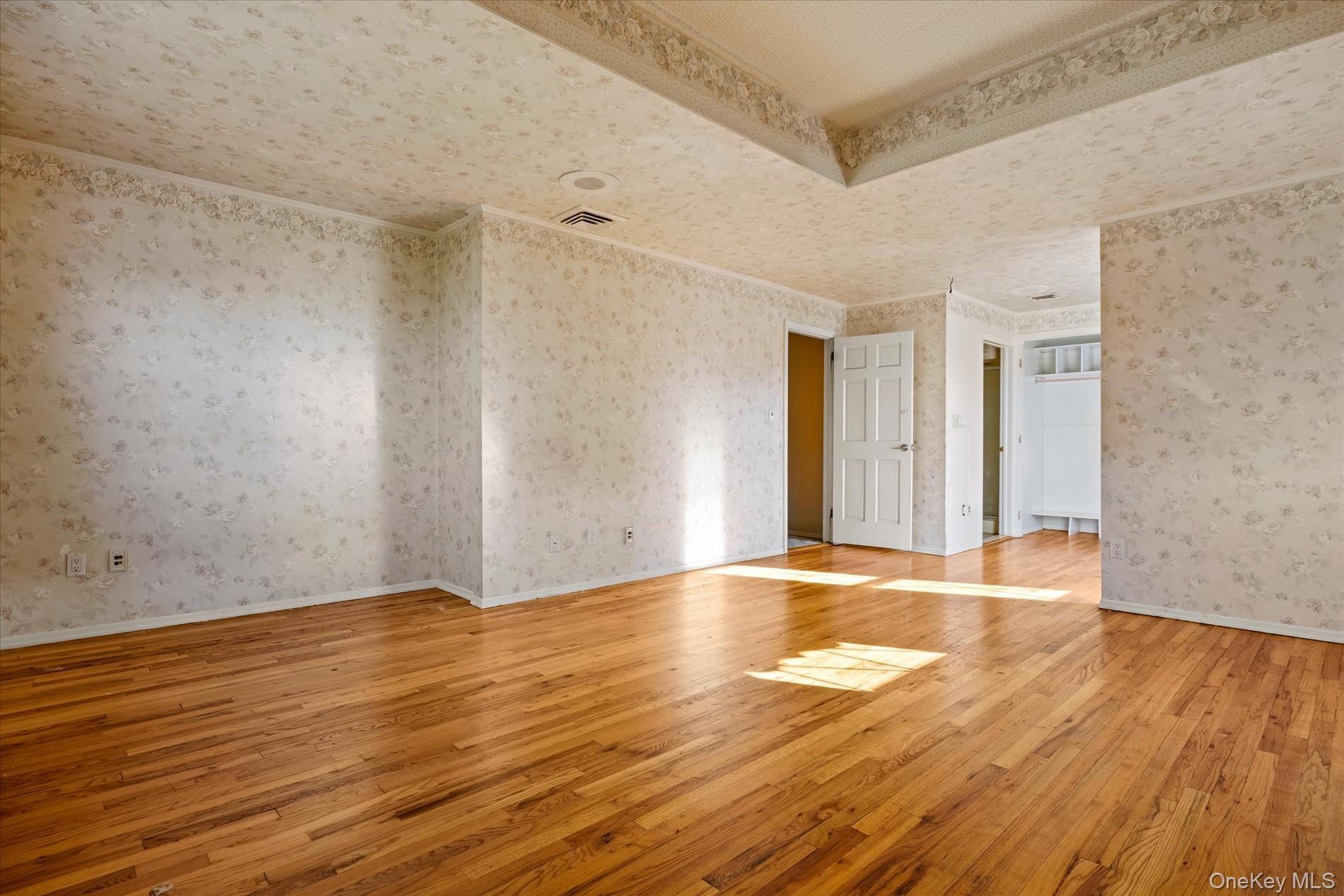 Single Family Perkins Avenue  Nassau County, NY 11572, MLS-1039609-24