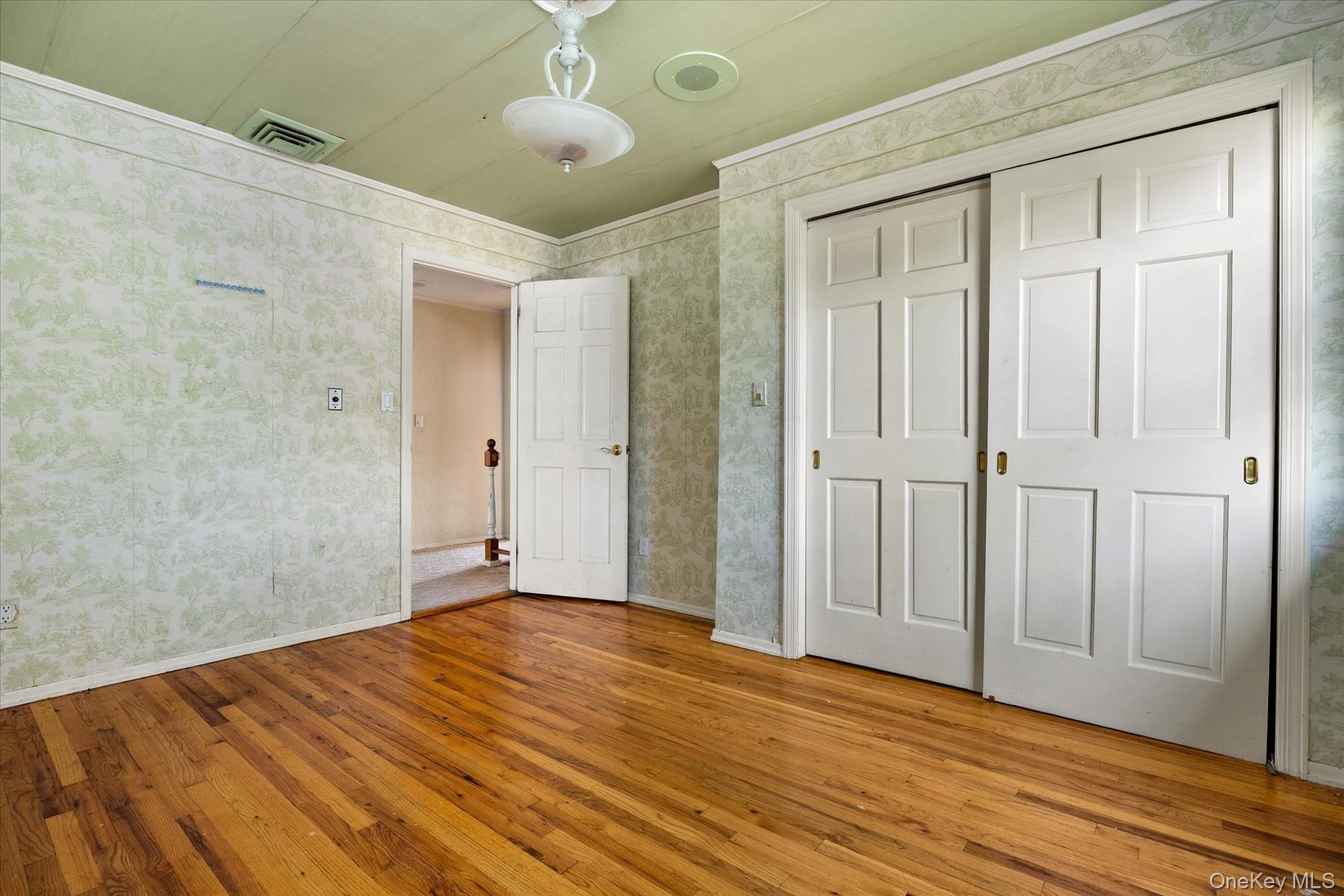 Single Family Perkins Avenue  Nassau County, NY 11572, MLS-1039609-36