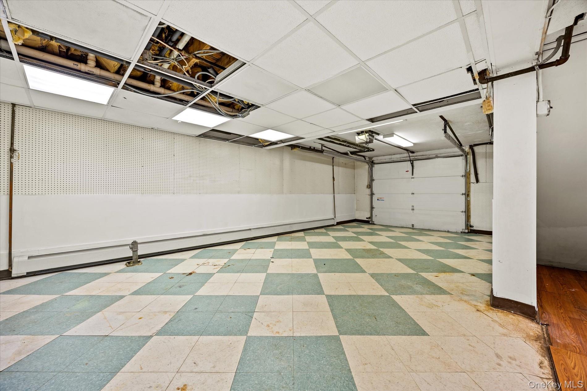 Single Family Perkins Avenue  Nassau County, NY 11572, MLS-1039609-40