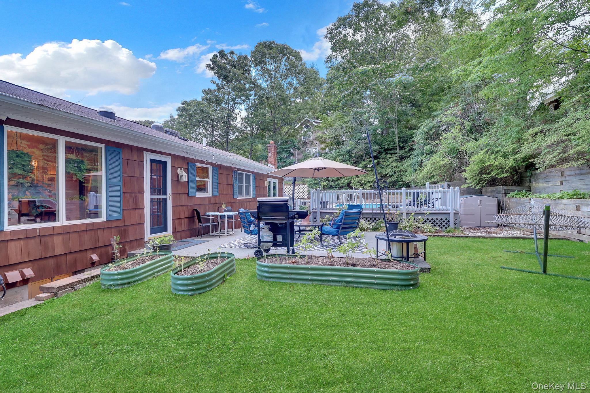 Single Family Greenlawn Road Suffolk County, NY 11789, MLS-1039611-27
