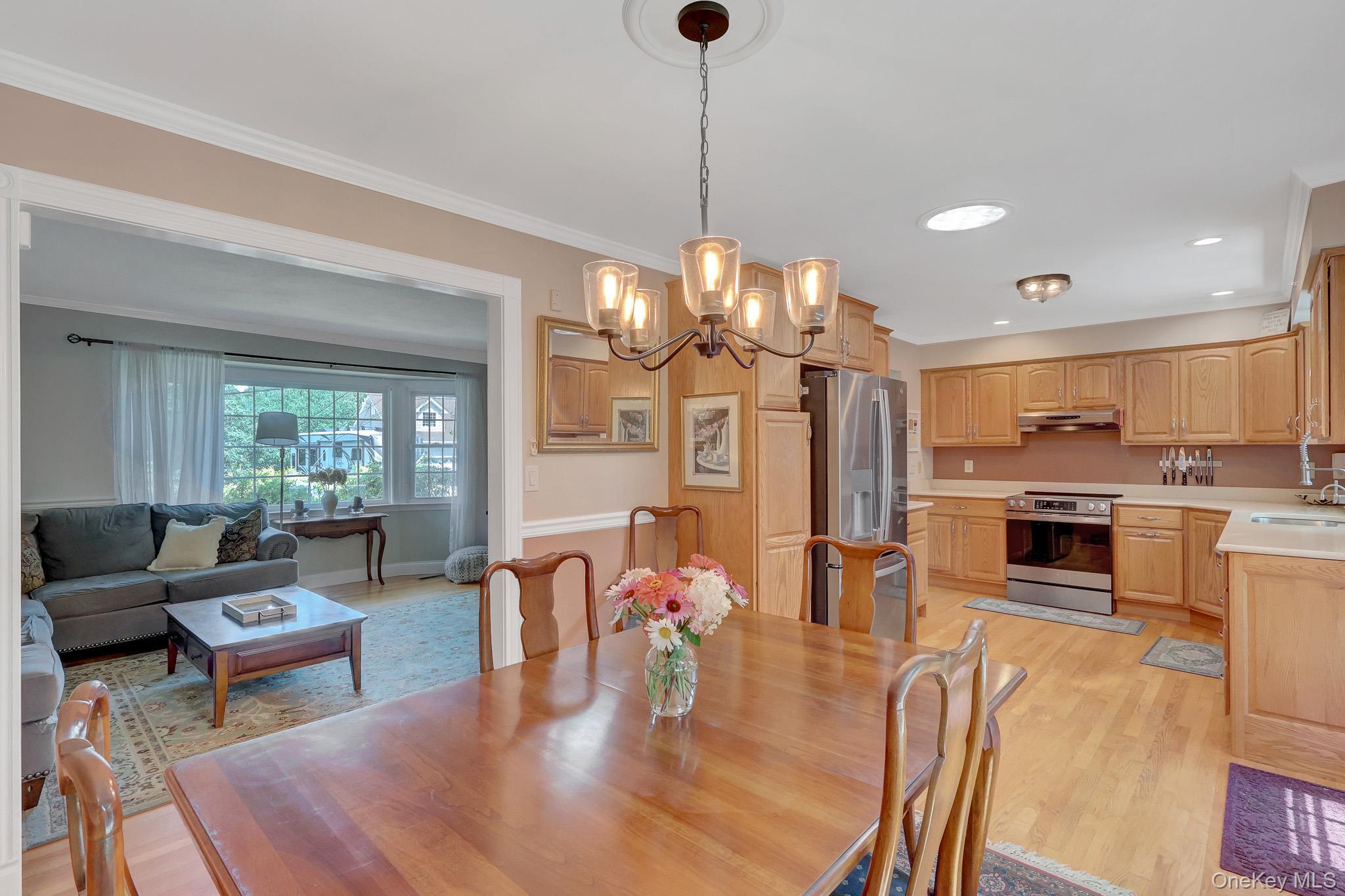 Single Family Greenlawn Road Suffolk County, NY 11789, MLS-1039611-9