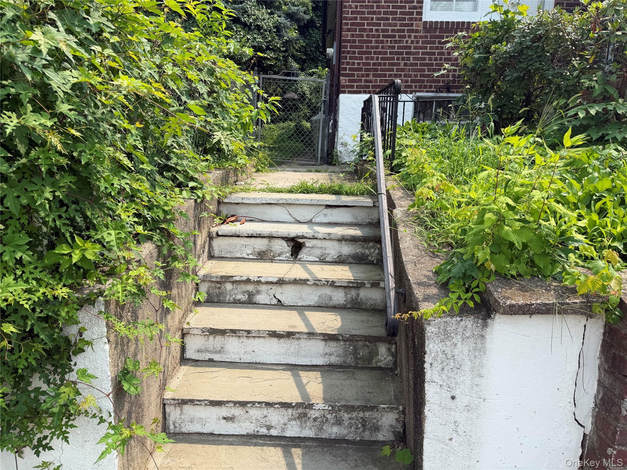 Single Family Hunt Avenue Westchester County, NY 10710, MLS-1039612-17