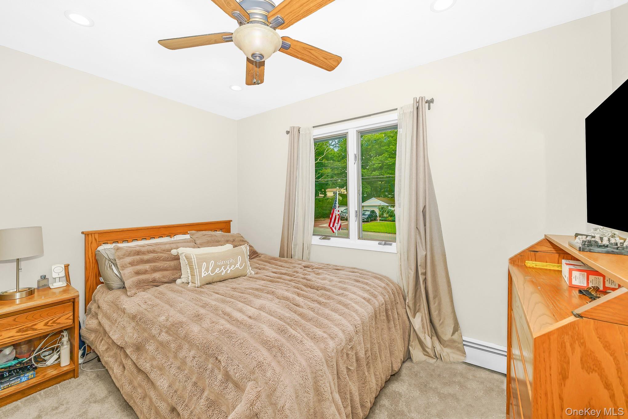Single Family Avenue B  Suffolk County, NY 11779, MLS-1039625-22