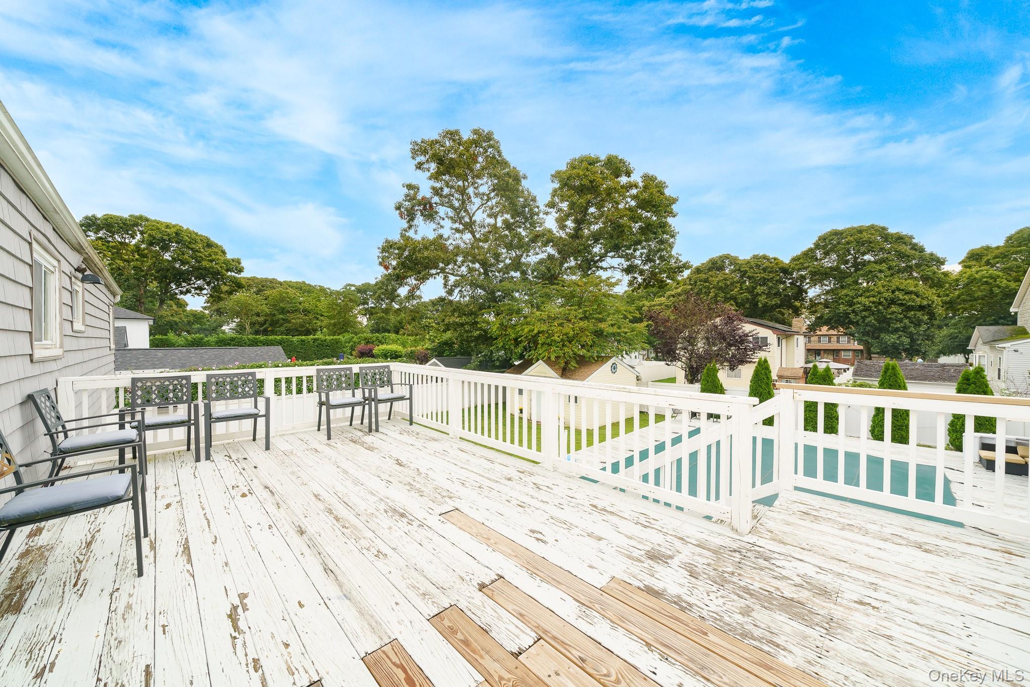 Single Family Avenue B  Suffolk County, NY 11779, MLS-1039625-41