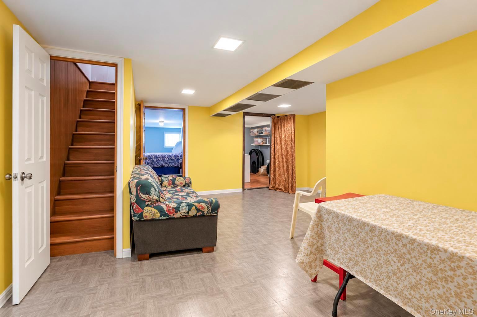 Single Family 178th Street Queens, NY 11434, MLS-1039626-36