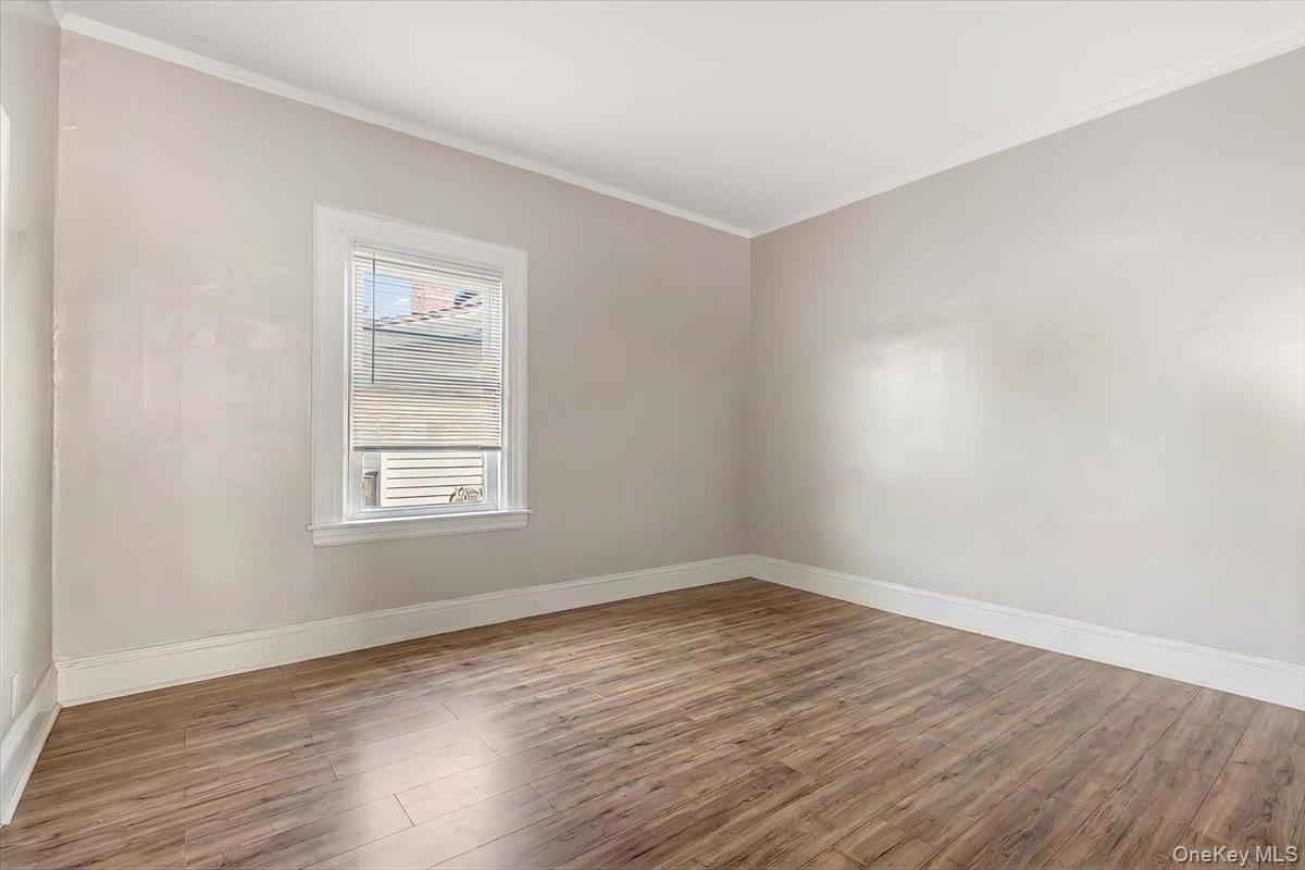 Single Family Willett Avenue Bronx, NY 10467, MLS-1039627-13