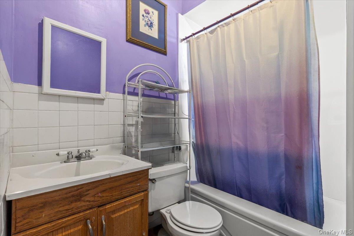 Single Family Willett Avenue Bronx, NY 10467, MLS-1039627-16