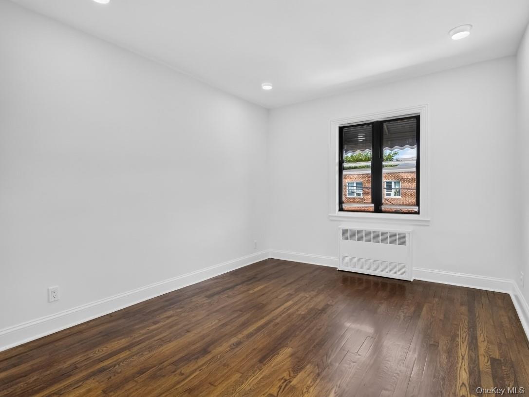 Single Family 71st Street  Queens, NY 11370, MLS-1039628-36