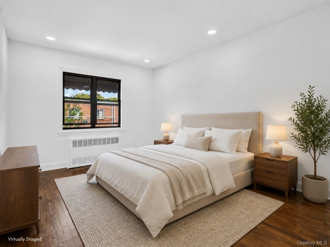 Single Family 71st Street  Queens, NY 11370, MLS-1039628-39