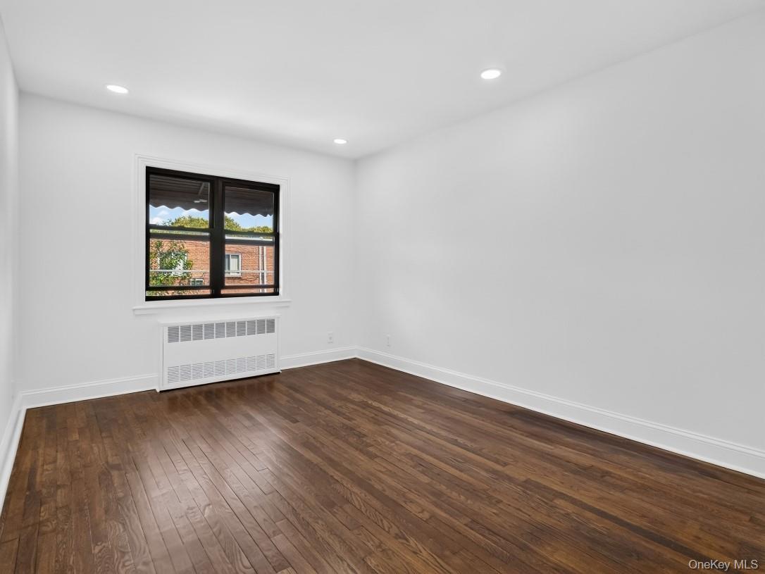 Single Family 71st Street  Queens, NY 11370, MLS-1039628-40