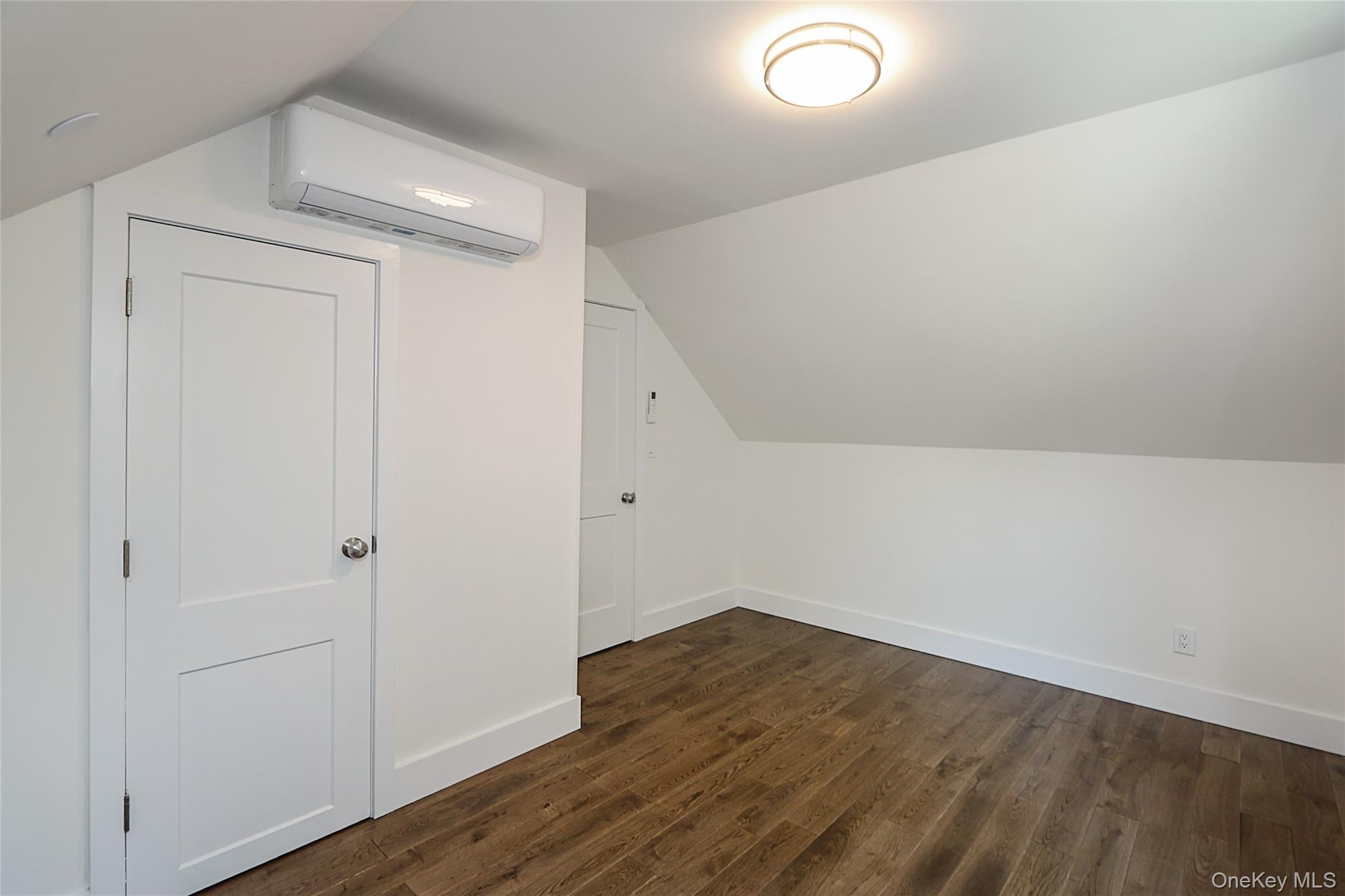 Single Family Garland Nassau County, NY 11590, MLS-1039645-19