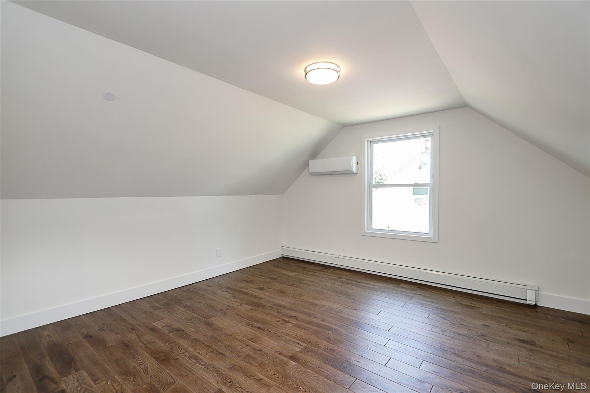 Single Family Garland Nassau County, NY 11590, MLS-1039645-20
