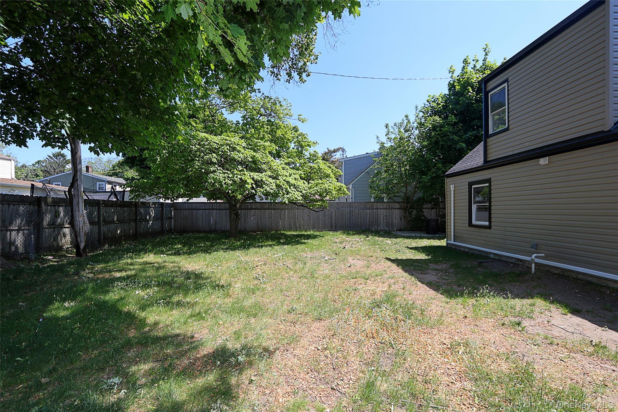 Single Family Garland Nassau County, NY 11590, MLS-1039645-26