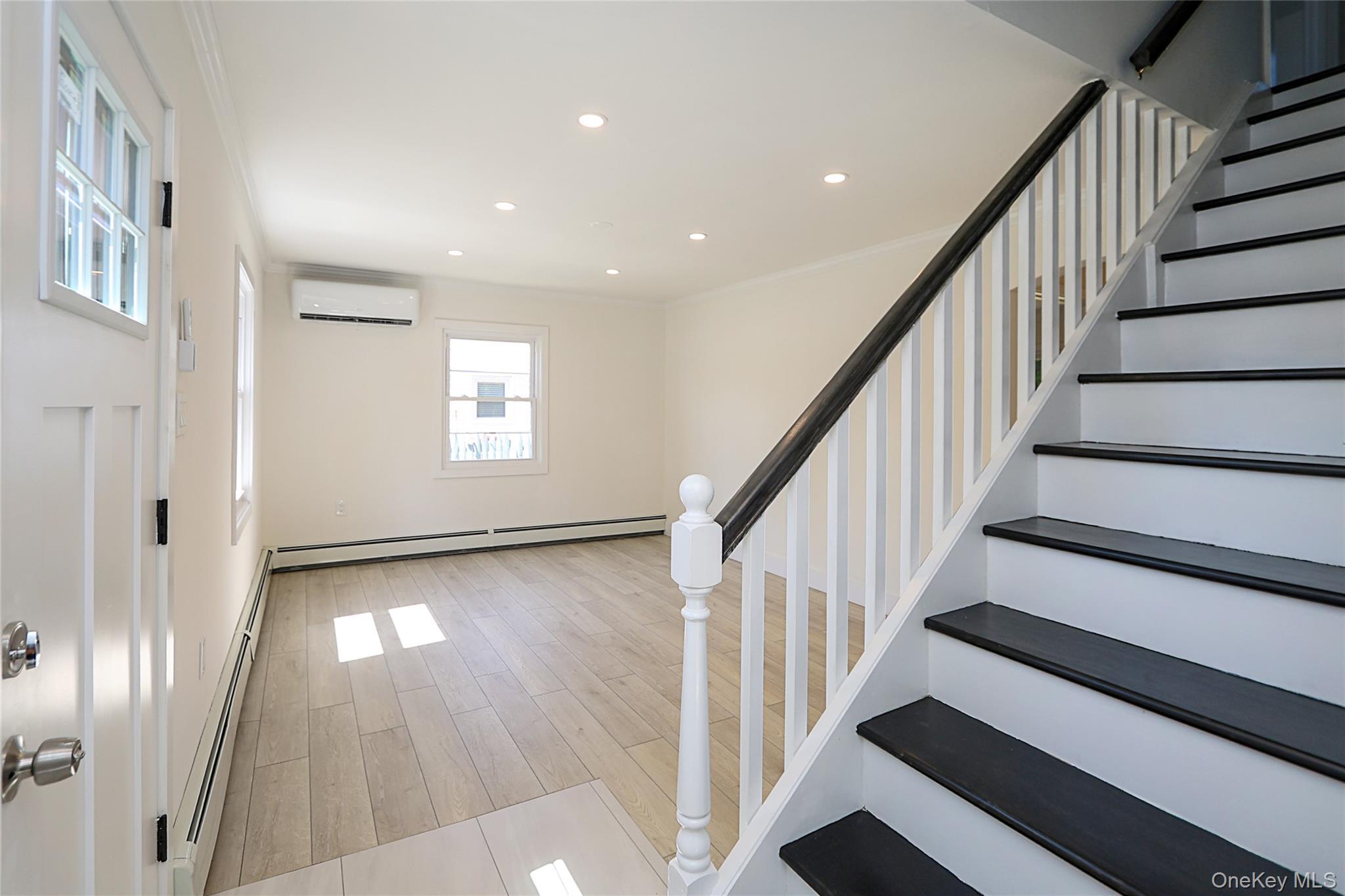 Single Family Garland Nassau County, NY 11590, MLS-1039645-4