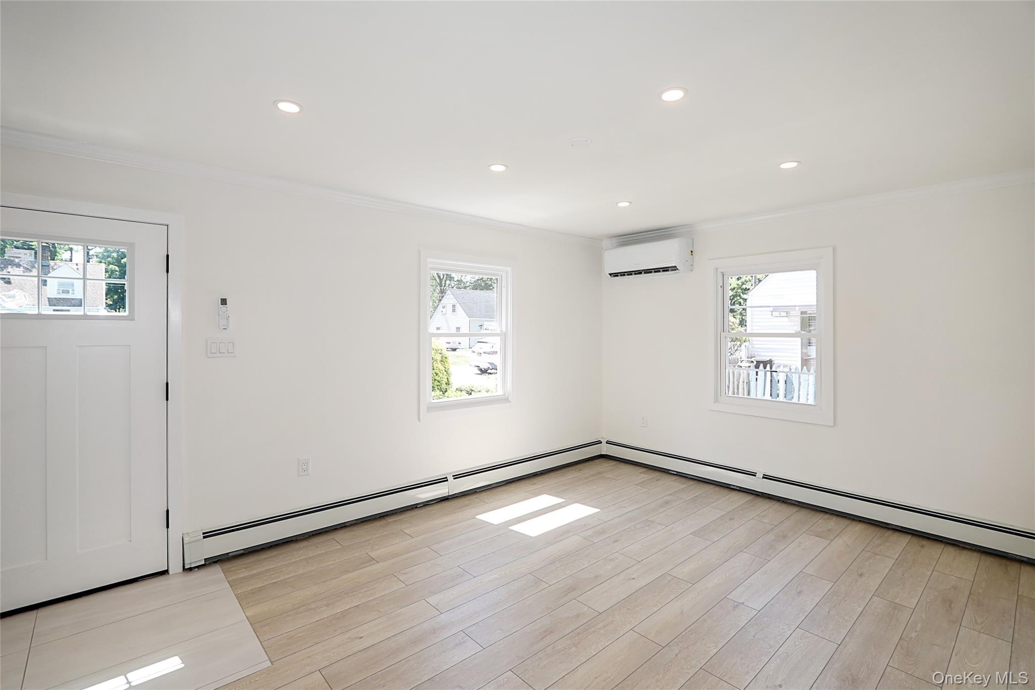 Single Family Garland Nassau County, NY 11590, MLS-1039645-6
